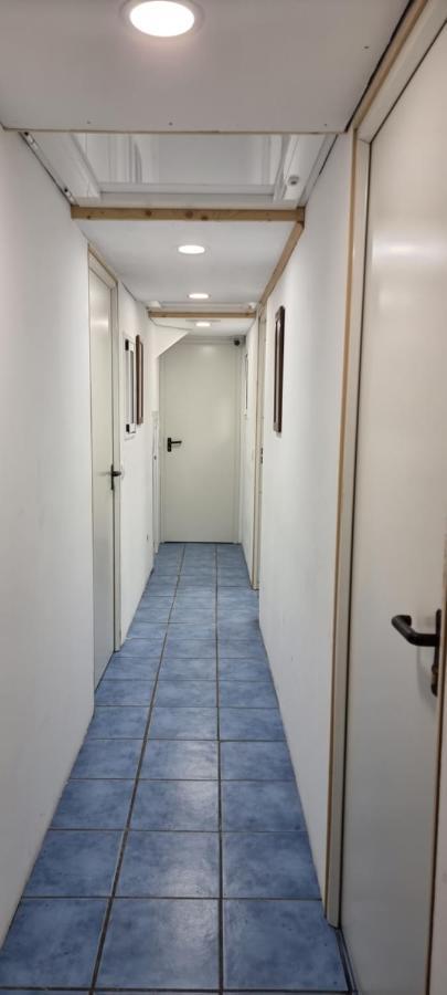 Albergue Cristina Habitaciones Con Bano Privado Y Mini Cocina Corralejo Kültér fotó
