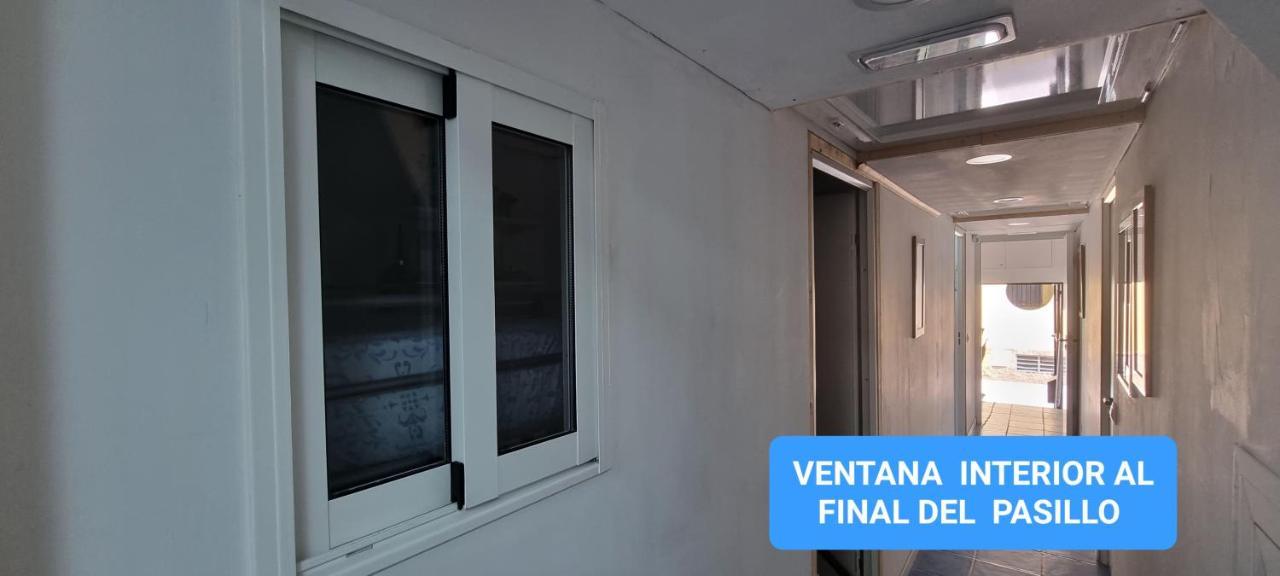 Albergue Cristina Habitaciones Con Bano Privado Y Mini Cocina Corralejo Kültér fotó